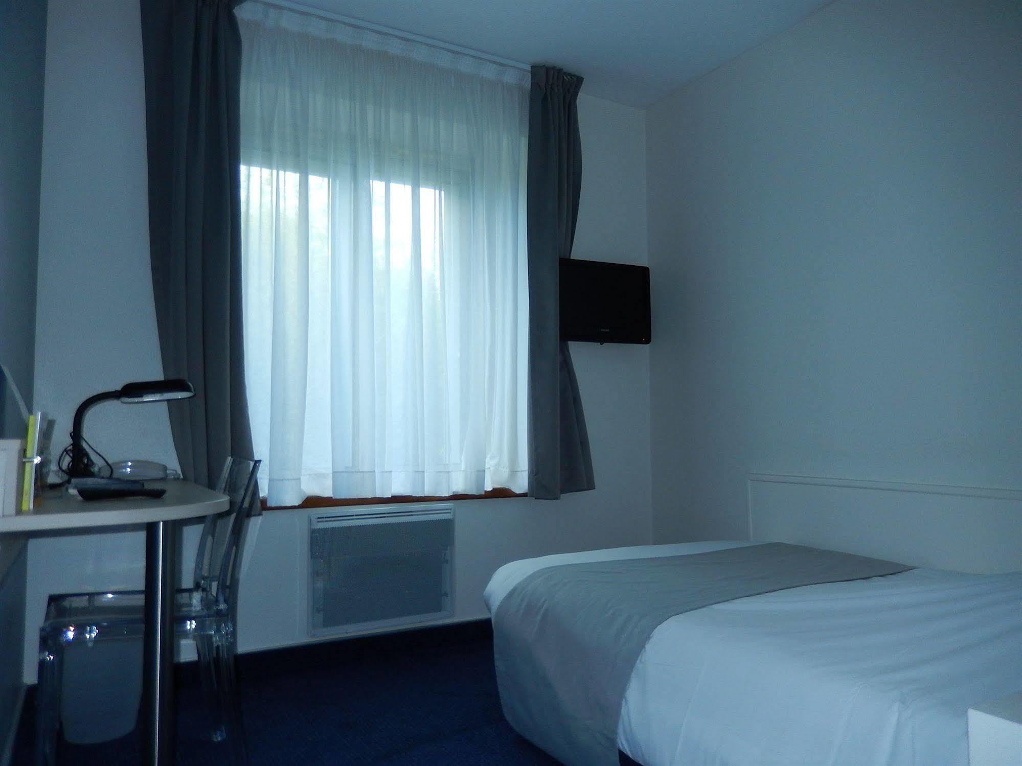 Logis Hotel Lodge La Valette Cesson-Sévigné Zewnętrze zdjęcie