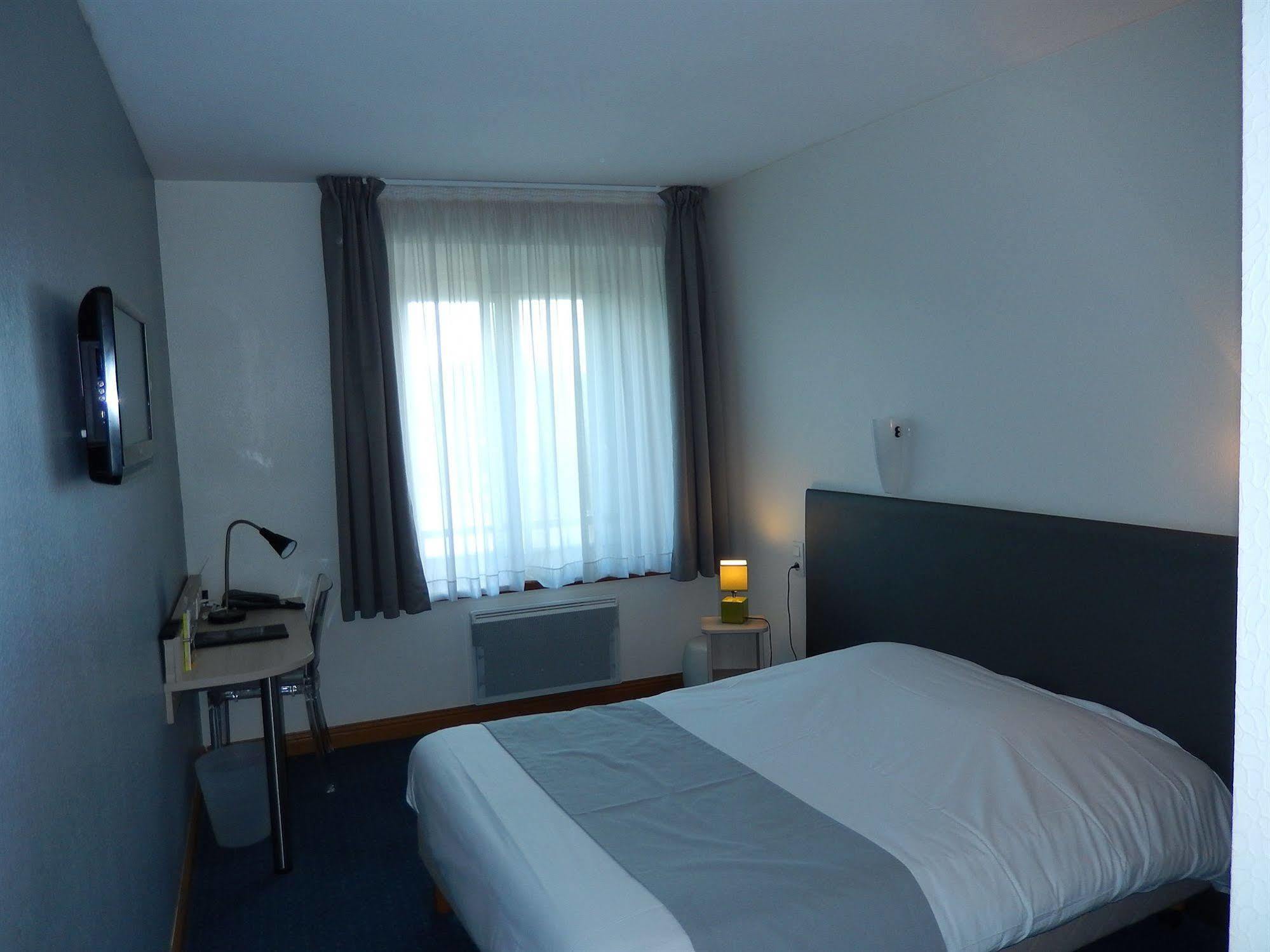 Logis Hotel Lodge La Valette Cesson-Sévigné Zewnętrze zdjęcie